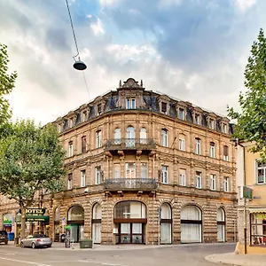 National Hotel